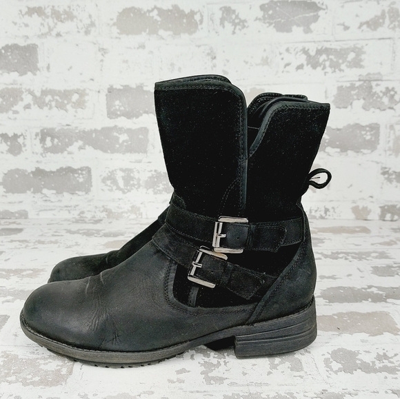 Blondo Tula Waterproof Black Leather Moto Buckle Detail Slip On Ankle Boots W213 - Picture 1 of 9